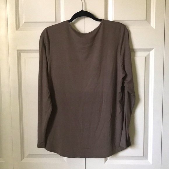 CHICO’S LONG SLEEVED KNIT TOP - Picture 2 of 3